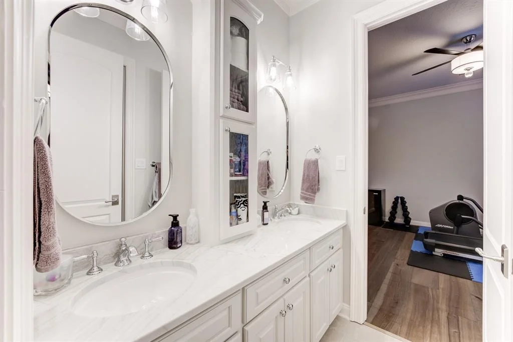 Photo of 4902 Rose Canyon Lane