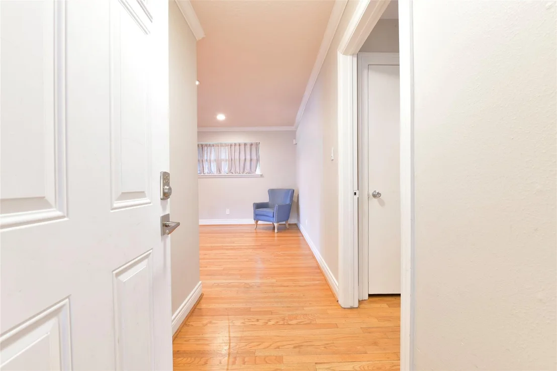 Photo of 4406 Benning Drive
