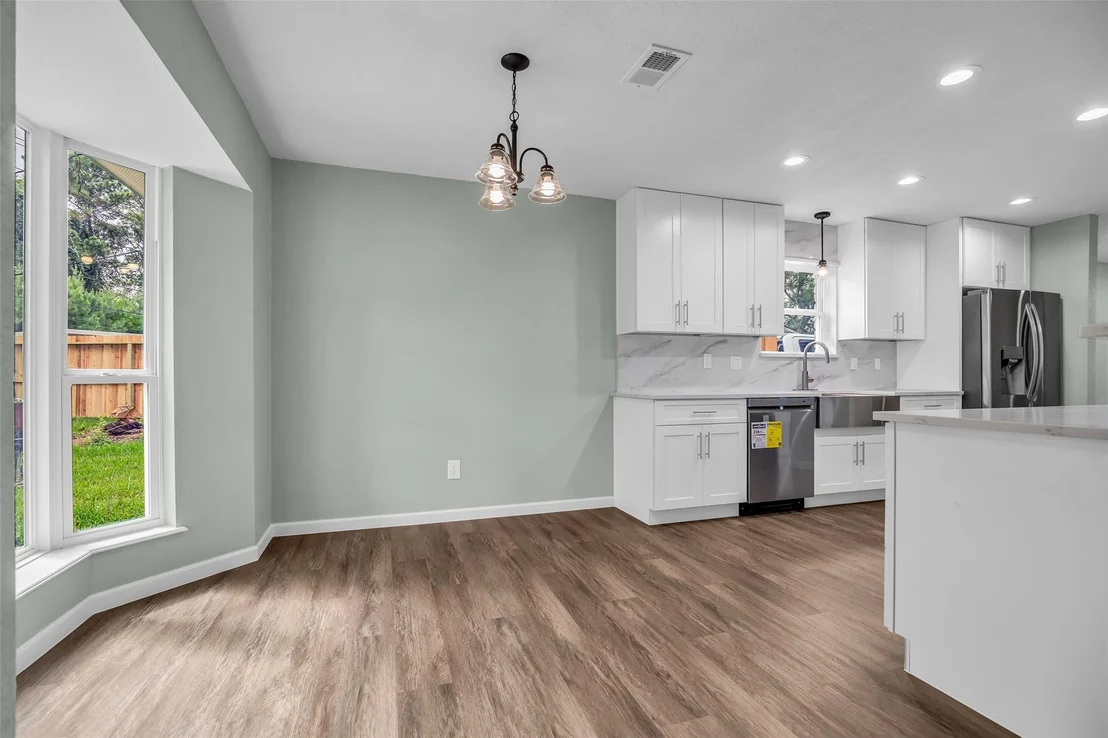 Photo of 24614 Moorgate Lane