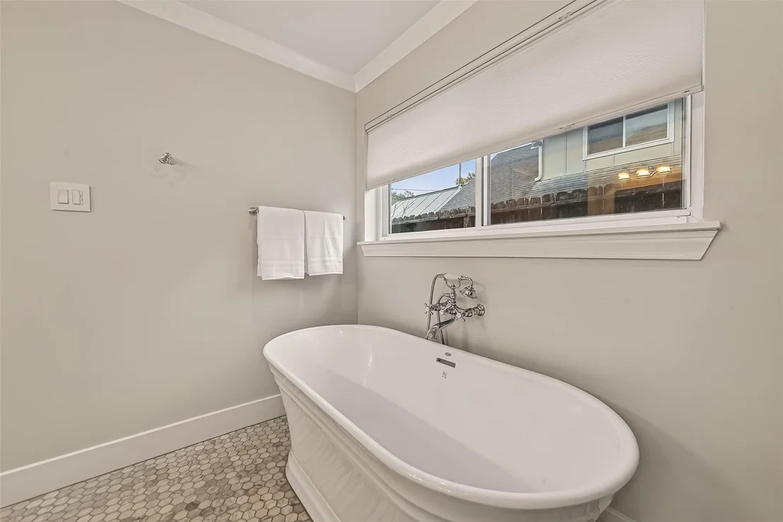 Photo of 10606 Riverview Drive