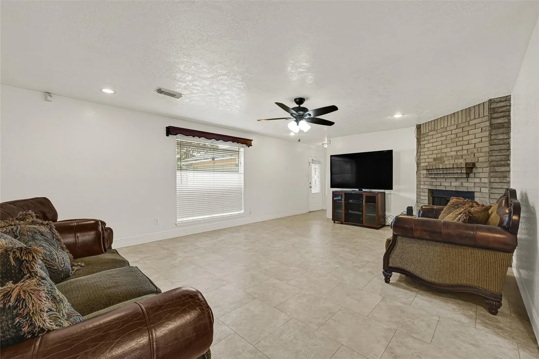 Photo of 20011 Lions Gate Drive