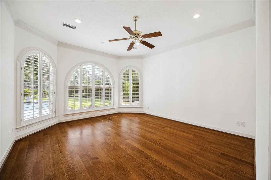 Photo of 30 Halfmoon Court