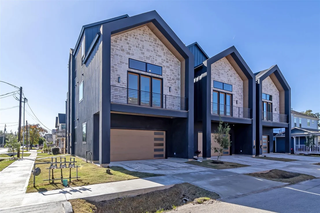 Photo of 829 Alexander Street