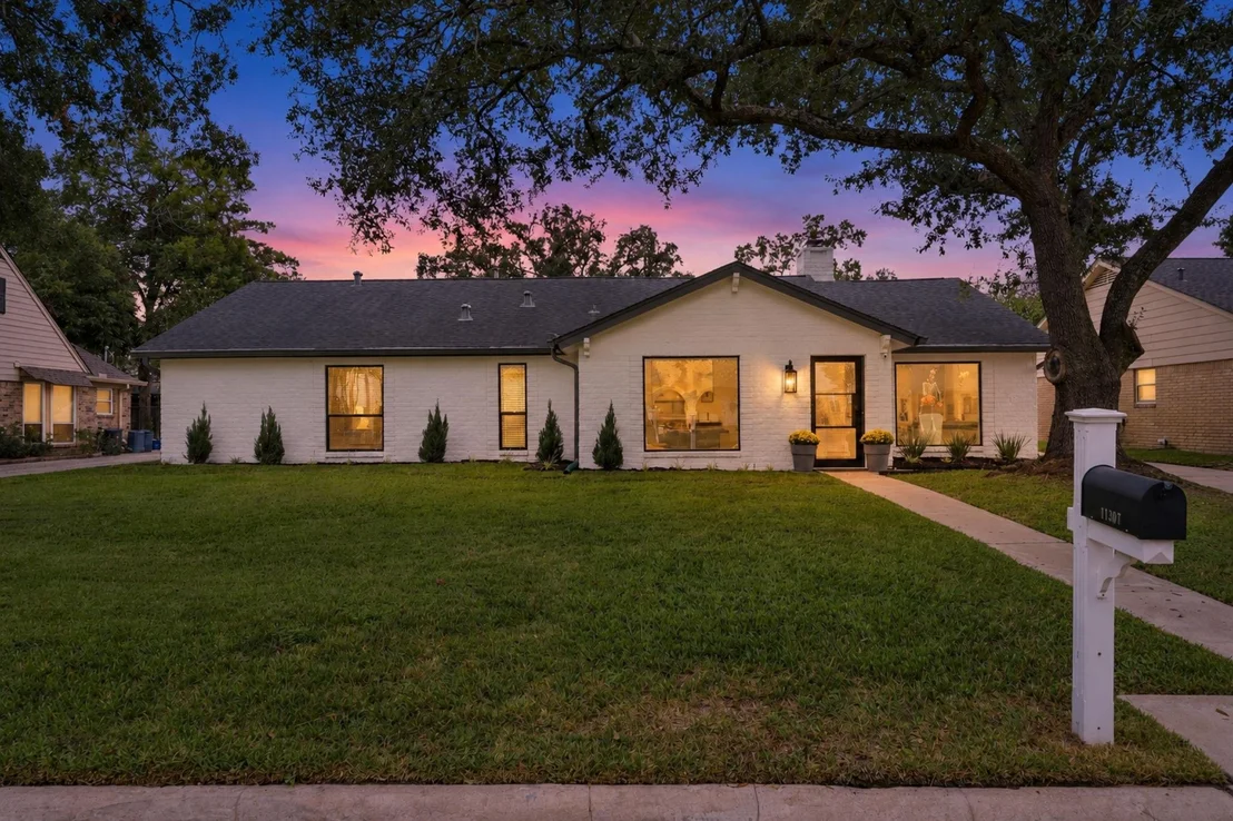 Photo of 11307 Valley Spring Drive