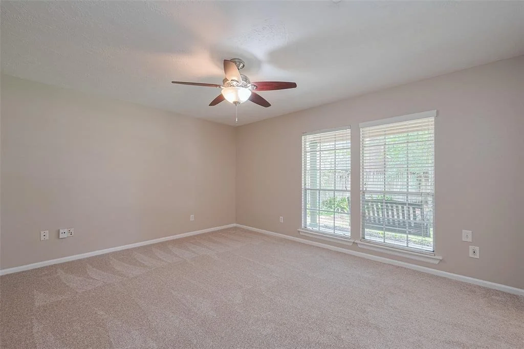 Photo of 19 Hickory Oak Drive