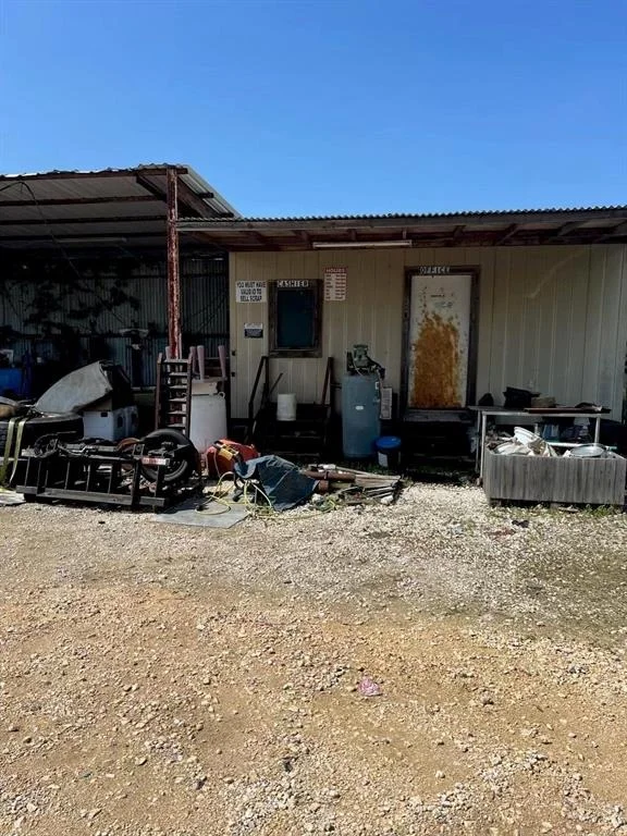 Photo of 908 Lakeside Drive