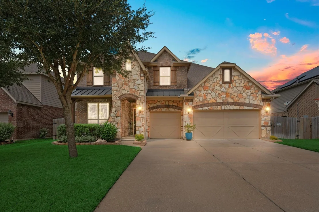 Photo of 9030 Lacombe Lane