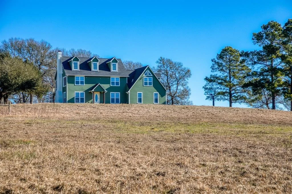 Photo of 460 Brazos Ct
