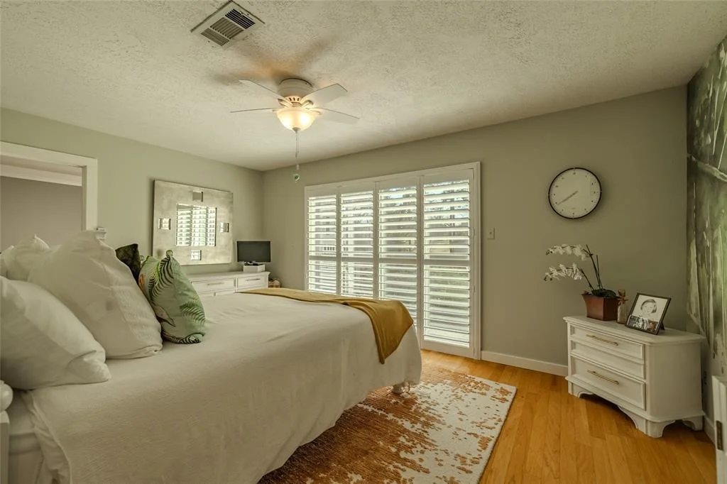 Photo of 7291 Edgewater Drive