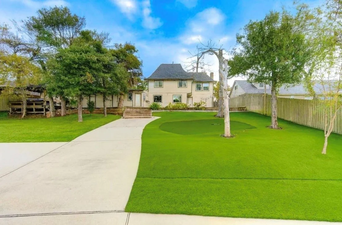 Photo of 303 Old Bayou Drive
