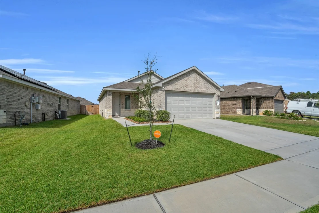 Photo of 24443 Elmwood Falls Drive