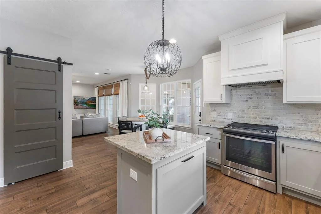Photo of 120 W Bonneymead Circle