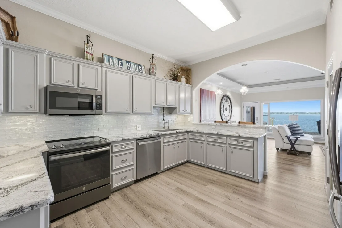 Photo of 2 Regency Point