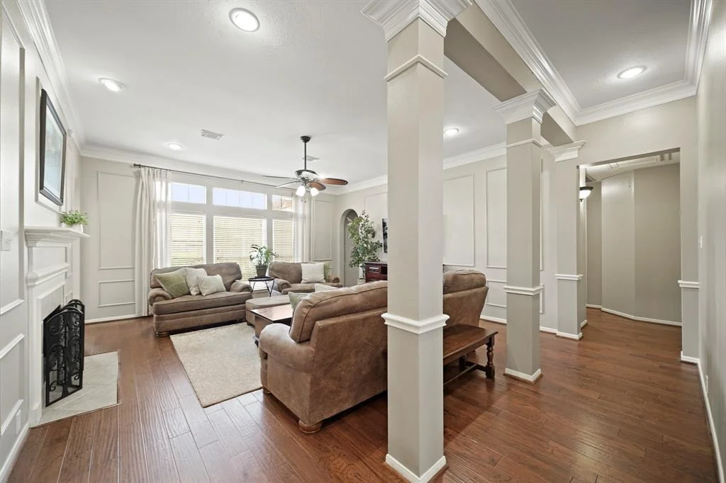 Photo of 6723 Springcrest Drive