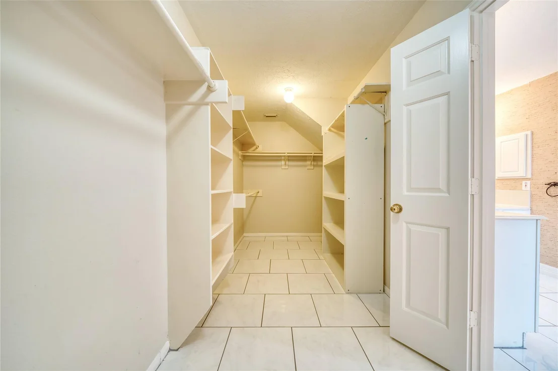 Photo of 8942 Norham Drive