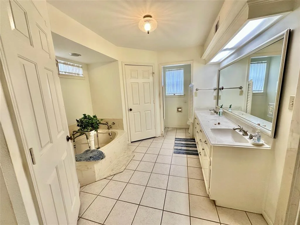 Photo of 1615 Hoveden Drive