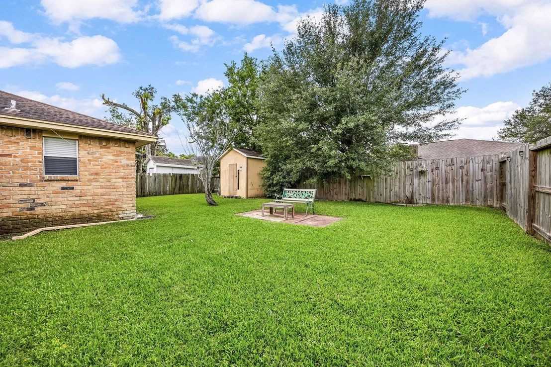 Photo of 1343 Somercotes Lane