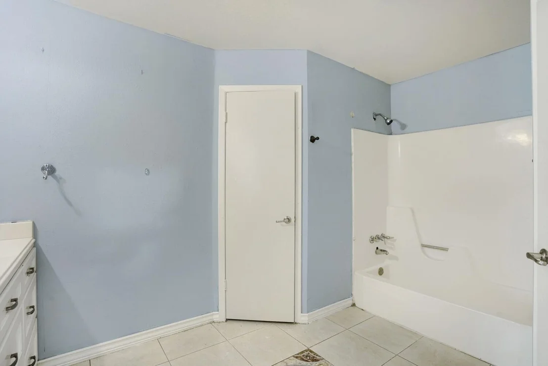 Photo of 12410 Sungate Lane