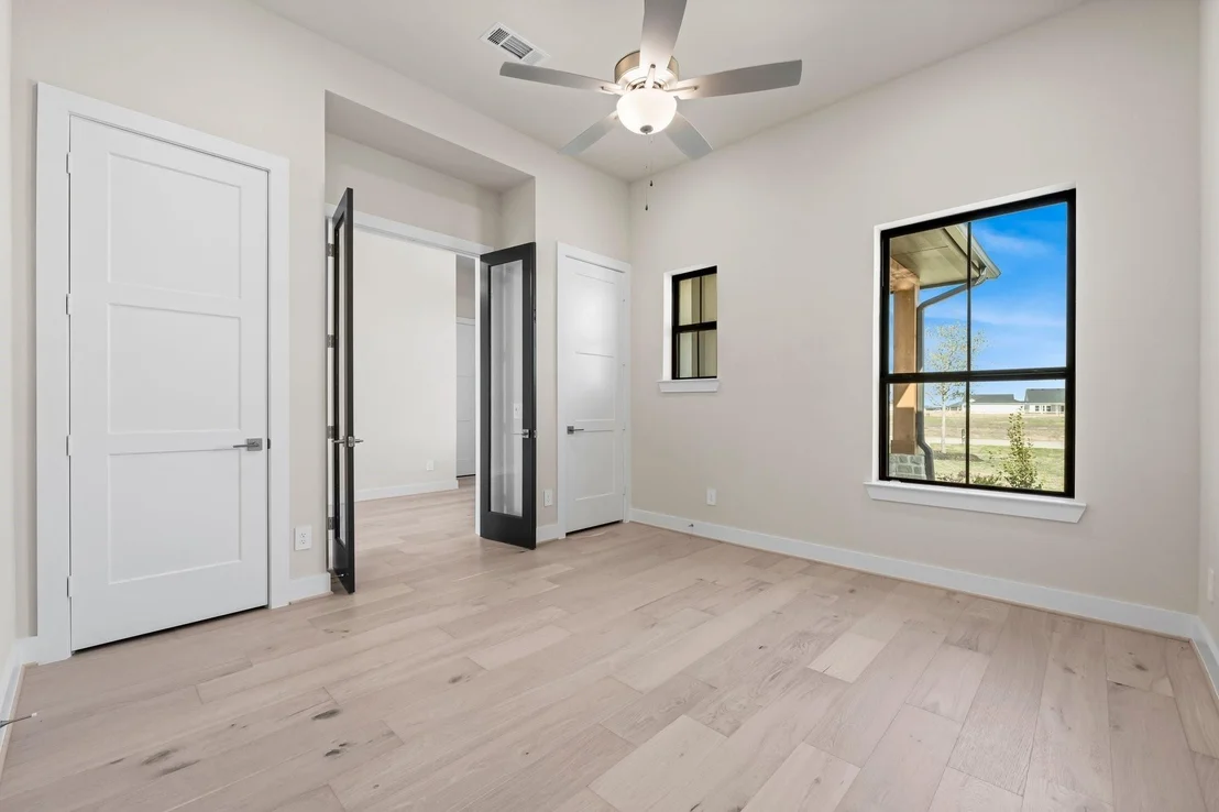 Photo of 2013 Whispering Oaks Lane