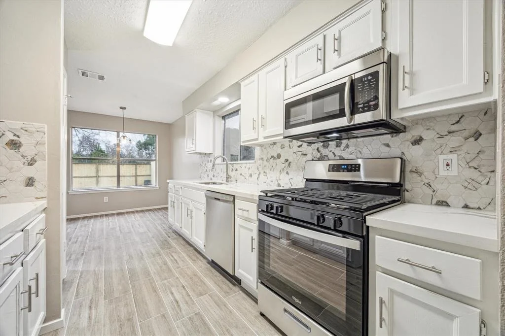 Photo of 16111 Windom Drive