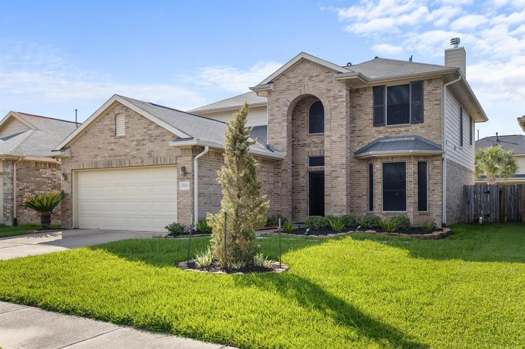 Photo of 1923 Vale Haven Drive