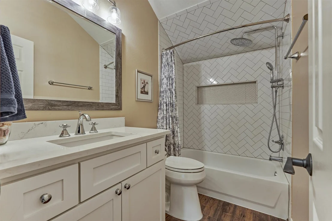 Photo of 3910 Waterbend Cove