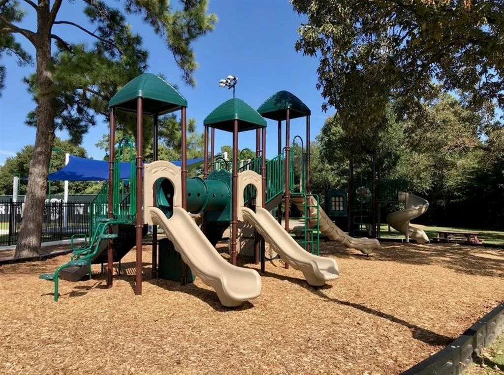 Photo of 17819 Forest Park Lane