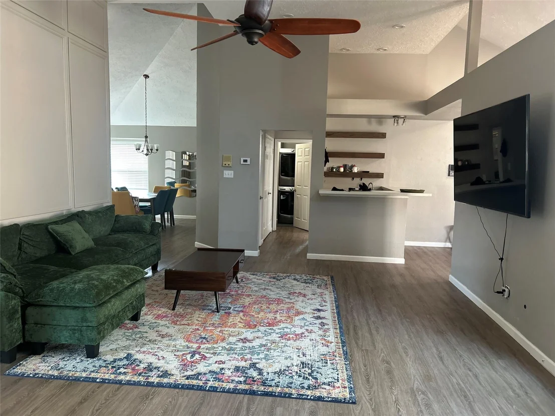 Photo of 1406 Rushworth Drive
