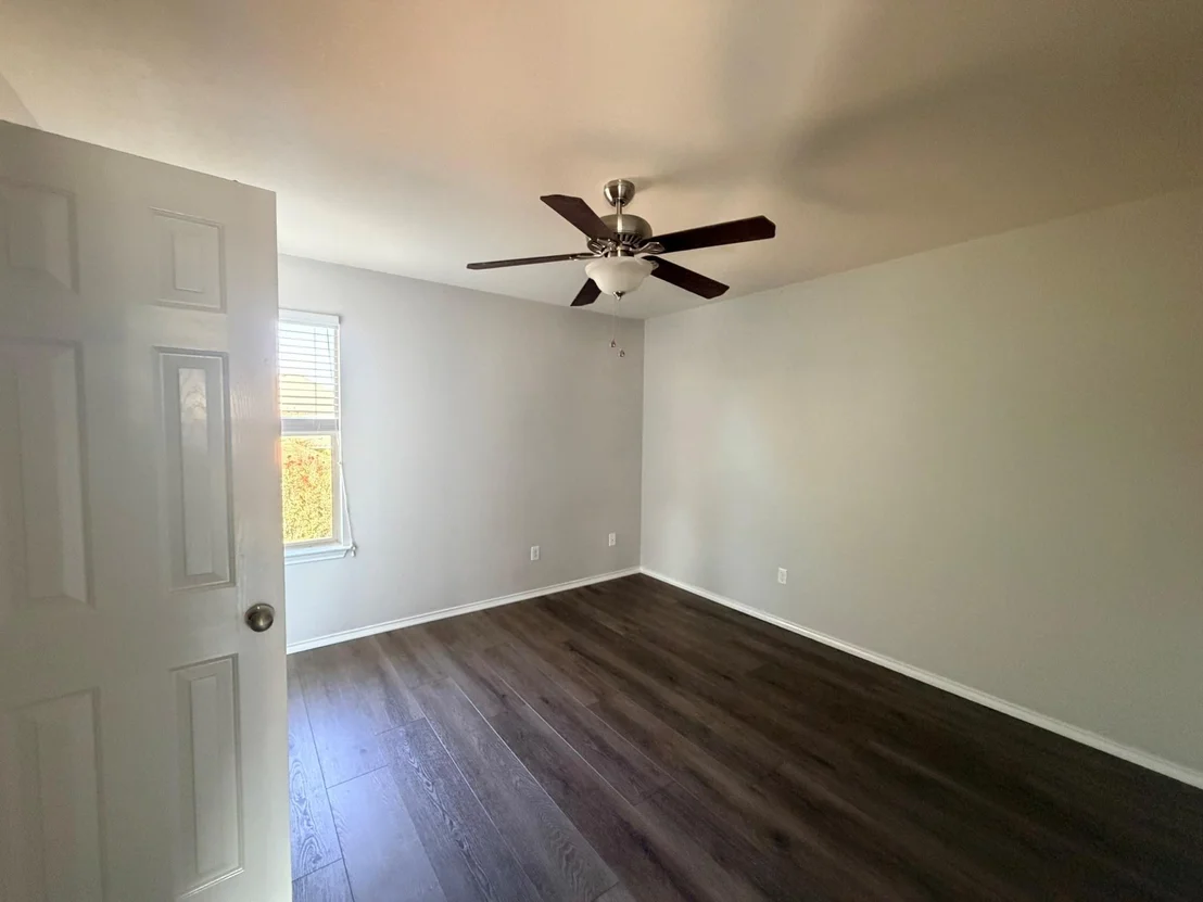 Photo of 316 Housefinch Loop
