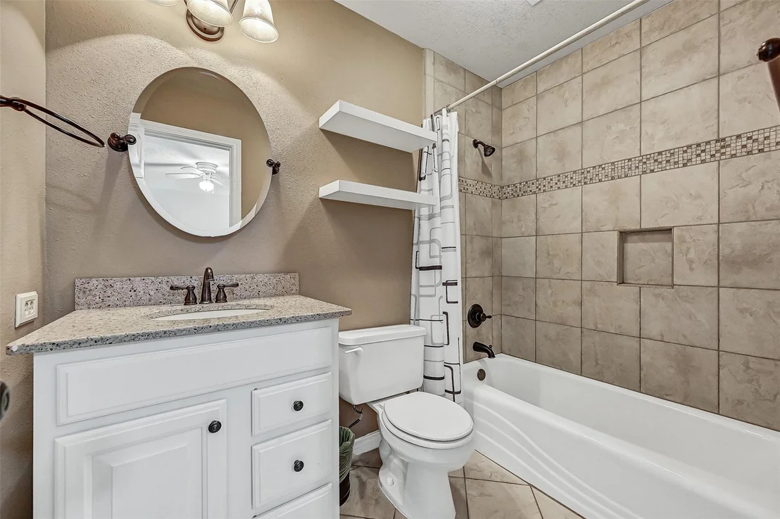 Photo of 101 Oak Drive