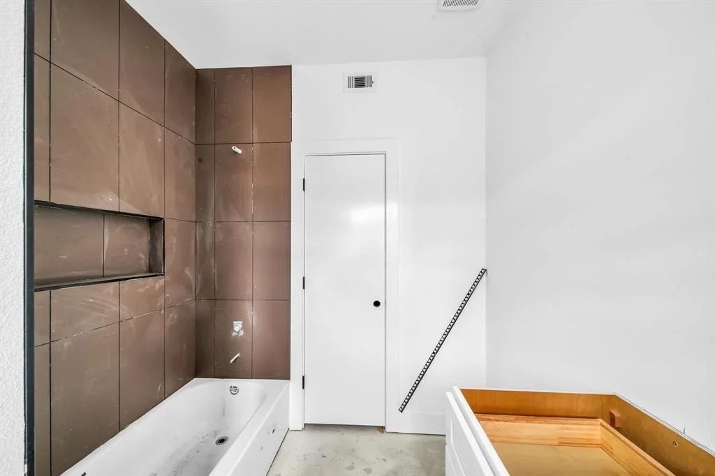 Photo of 405 Calloway Street