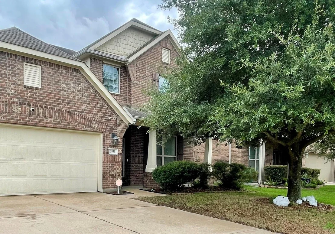 Photo of 5939 Northcrest Village Way