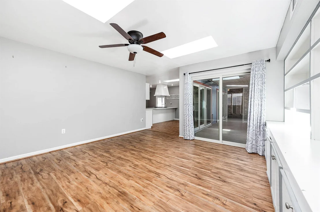 Photo of 1411 Richvale Lane