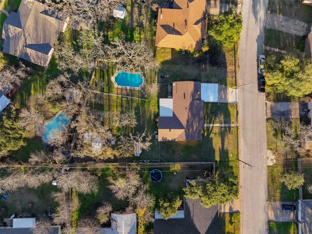 Photo of 902 Mitchell Street