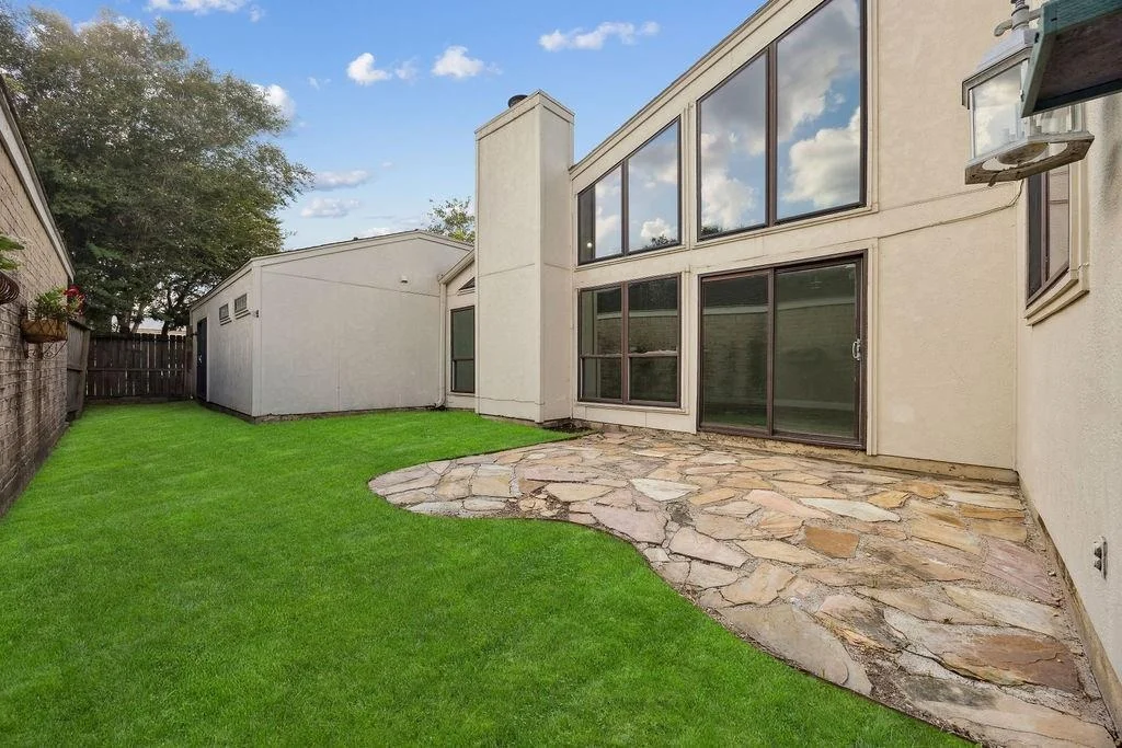 Photo of 2003 Wilcrest Drive