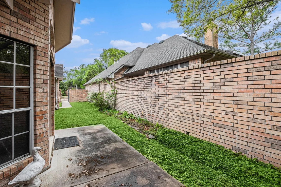 Photo of 4069 Heathersage Drive