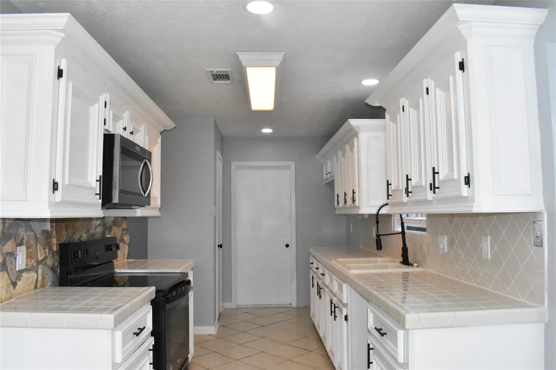 Photo of 1347 Somercotes Lane