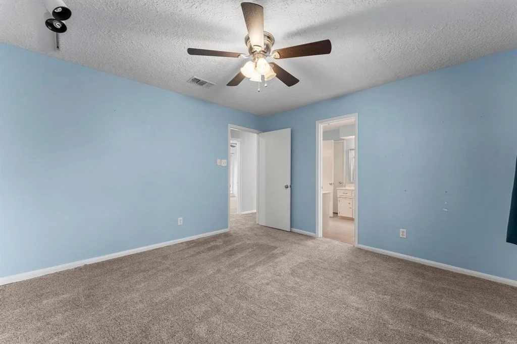 Photo of 6511 Hickorycrest Drive