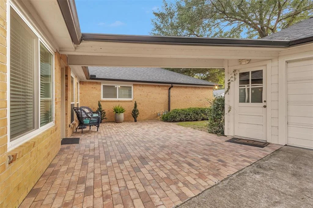 Photo of 116 April Wind Drive E