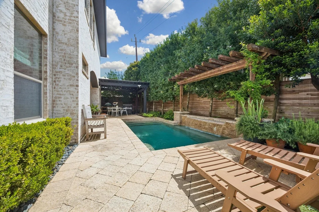 Photo of 6151 Chevy Chase Drive