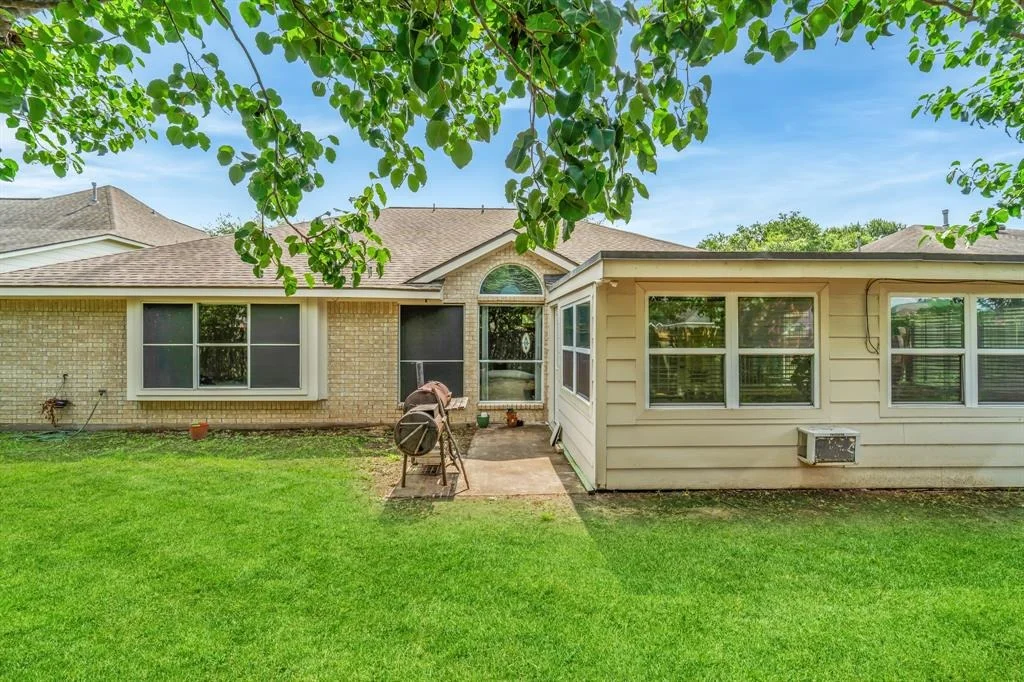 Photo of 1722 Brook Grove Drive