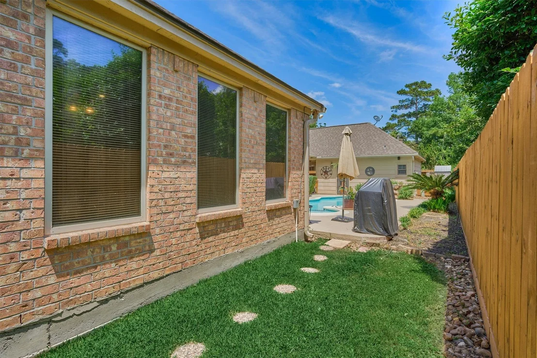 Photo of 423 Pine Edge Drive