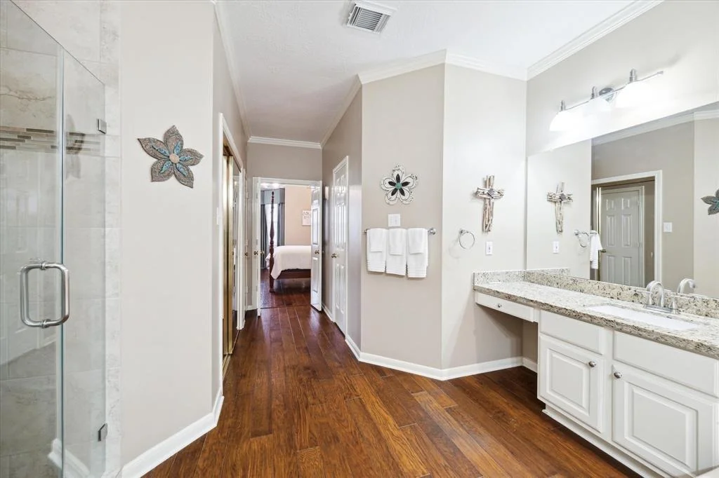 Photo of 3915 Echo Mountain Drive