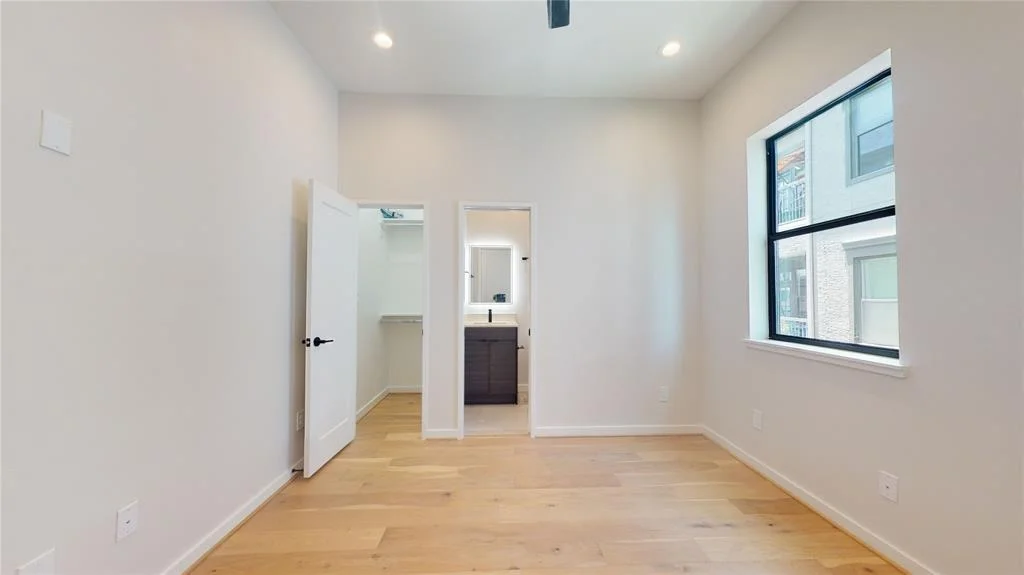 Photo of 531 Memorial Heights Drive