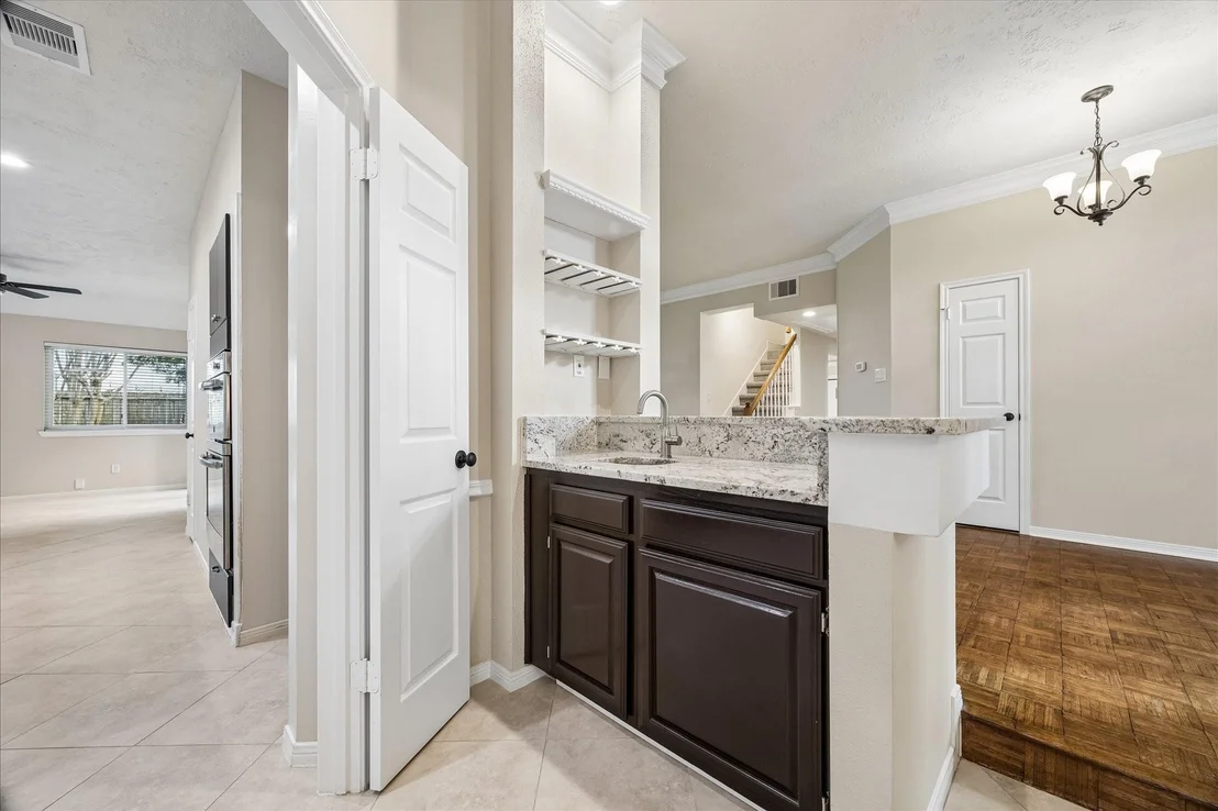 Photo of 723 Lochnell Drive