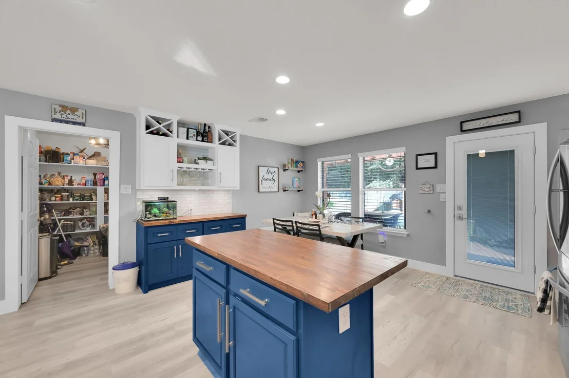 Photo of 123 Genesee Ridge Drive