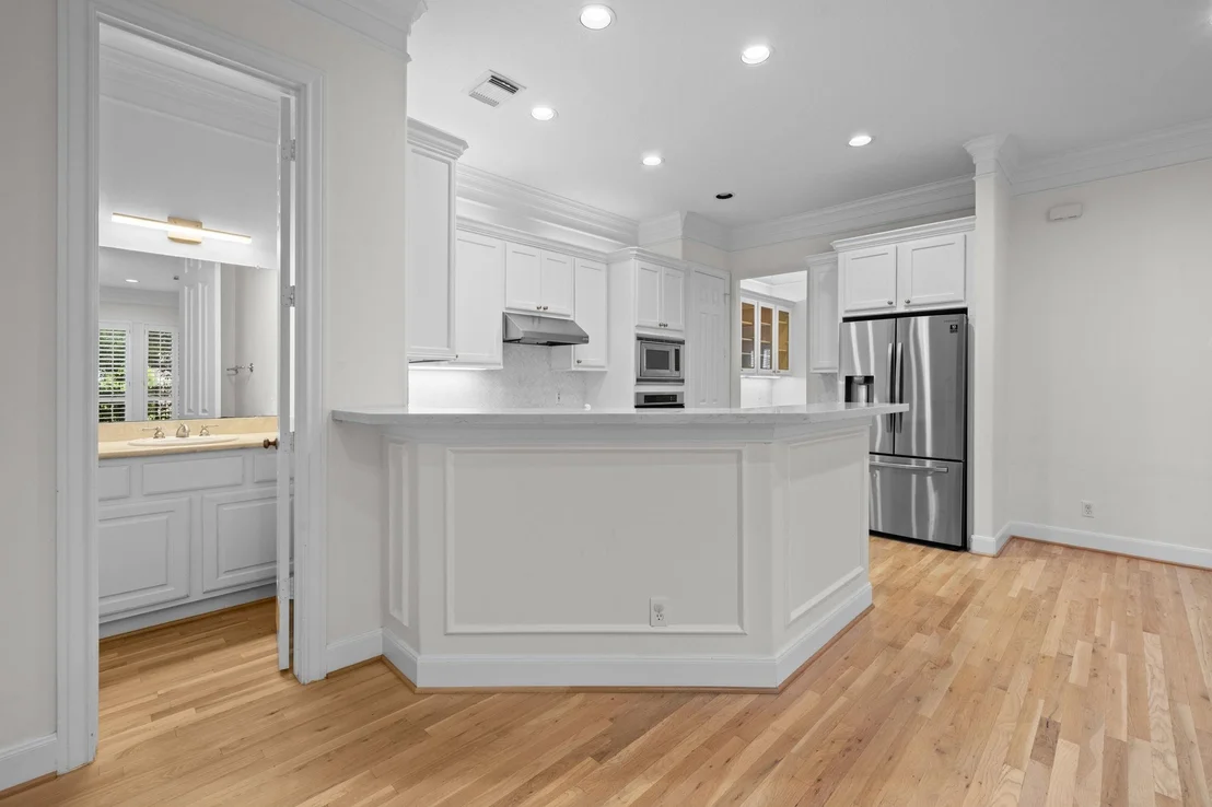Photo of 3403 Crest Hill Lane
