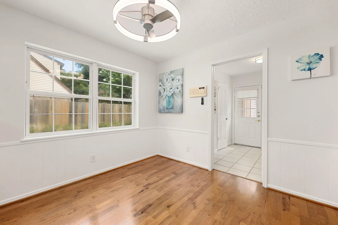 Photo of 17407 Loring Lane