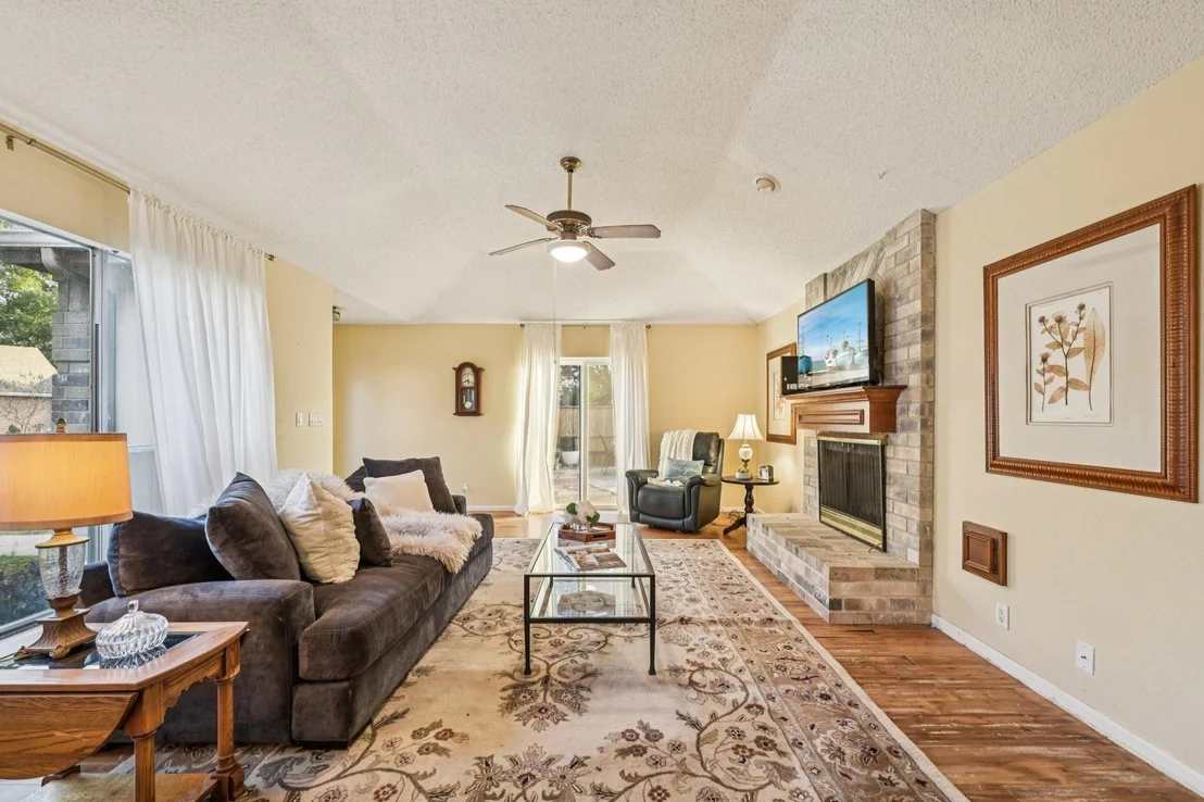 Photo of 2918 Crest Park Drive