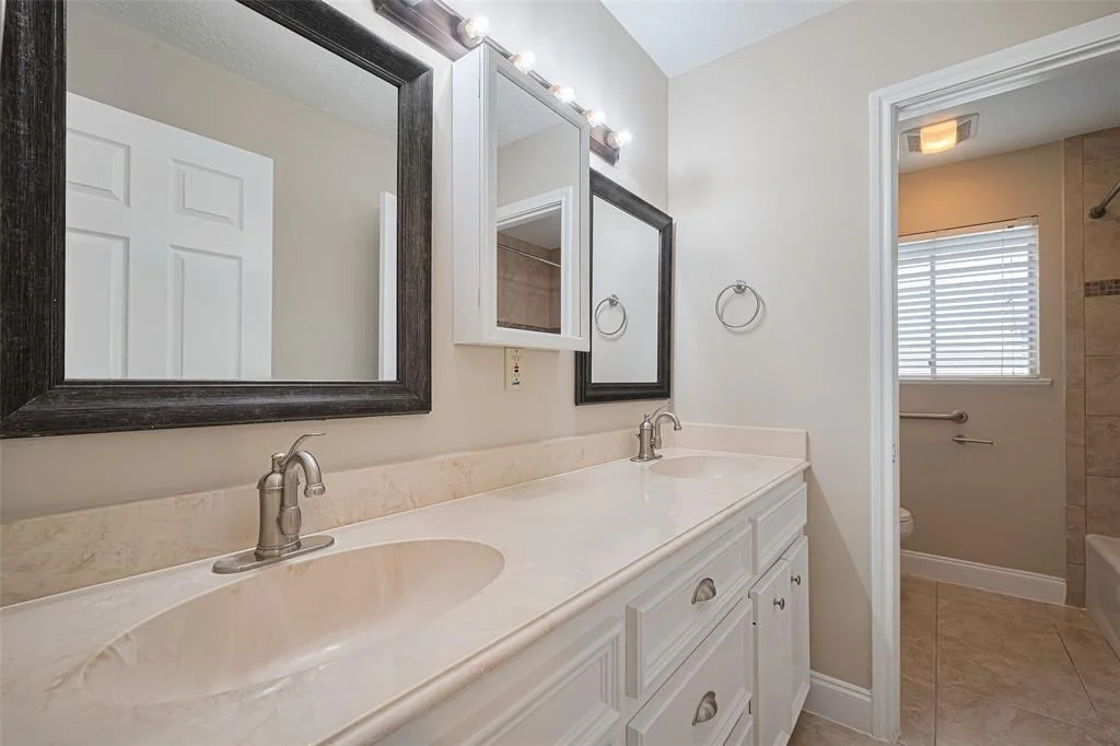 Photo of 5519 Valkeith Drive